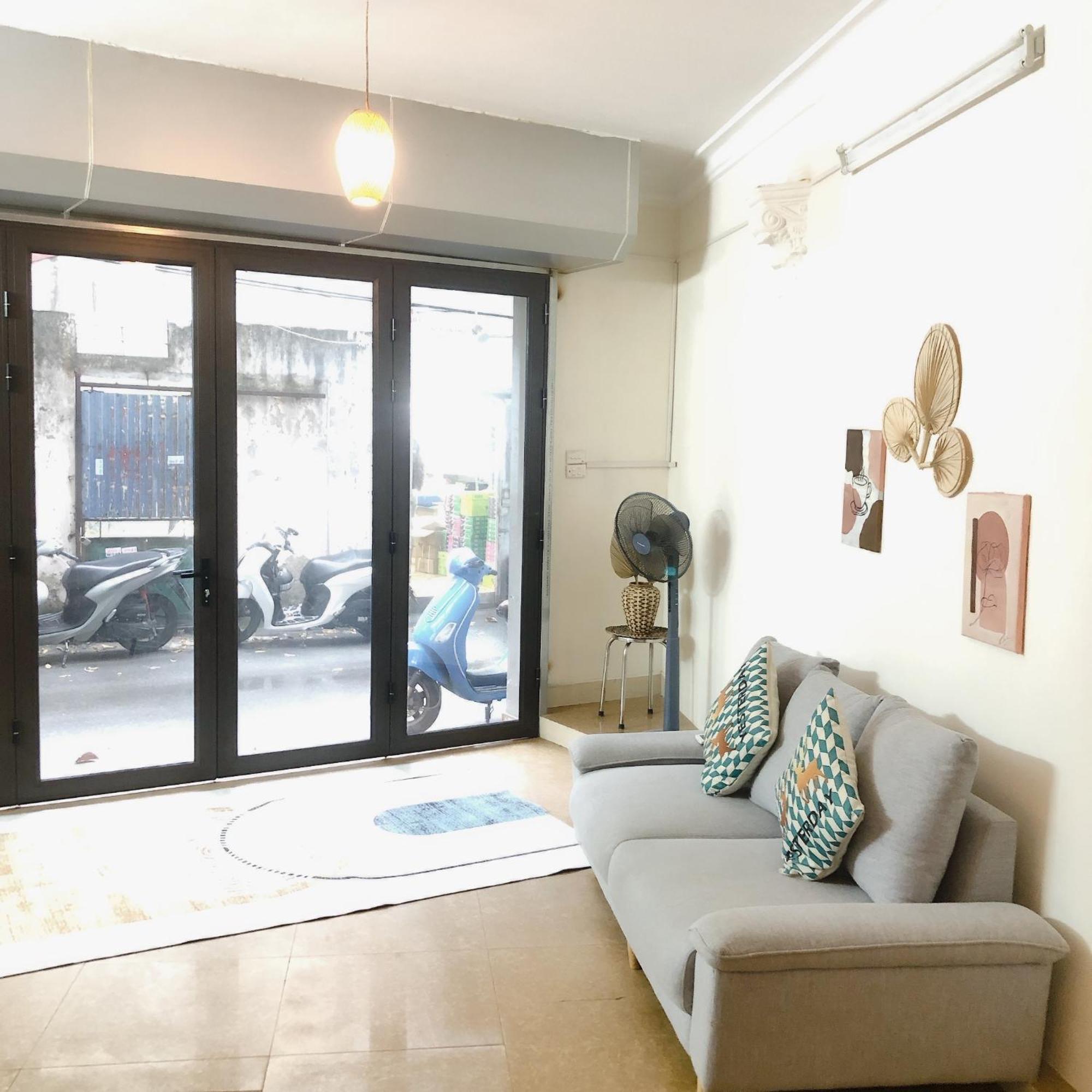 Li Homestay 134 Tran Binh, My Dinh, Nam Tu Liem, Ha Noi ハノイ市 エクステリア 写真